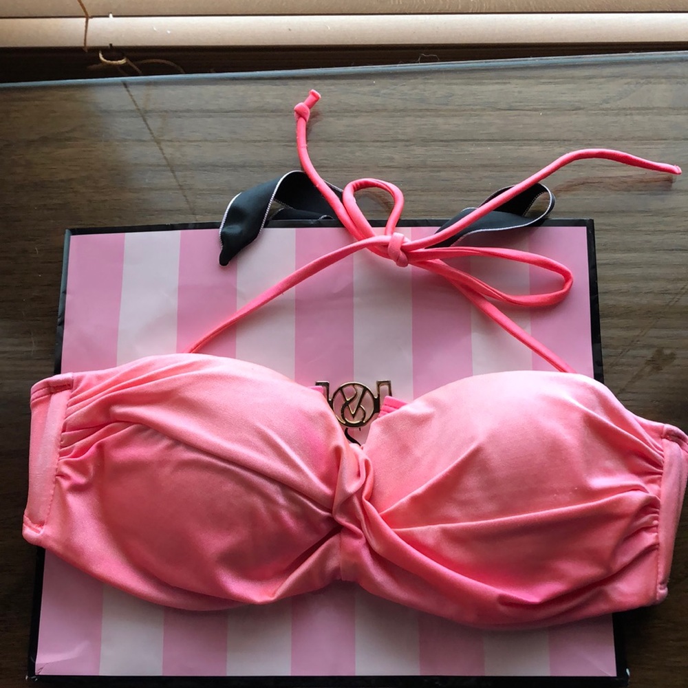 Hot coral at the beach !! Victoria’s Secret bikini bathingsuit 32C S bandeau